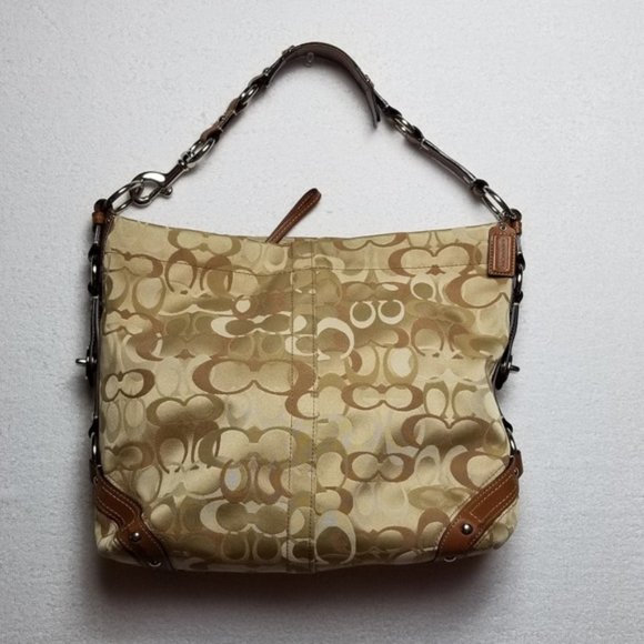 Coach Hobo in Terrific Used Condition - Authentic - Picture 1 of 7